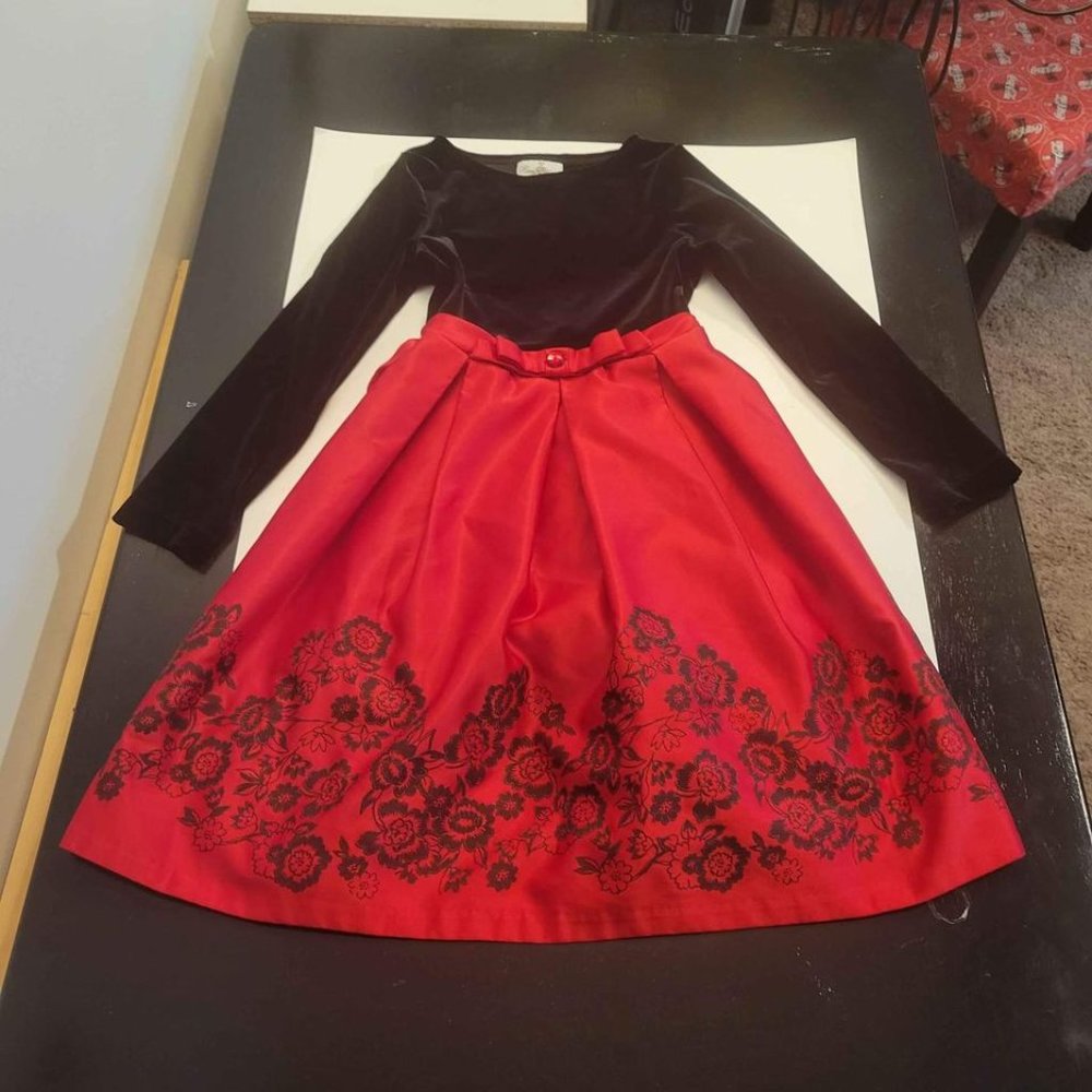Clothes Girl Dress Rare Edition Size 10 red and black